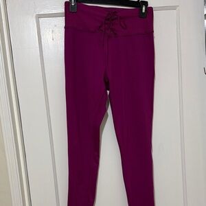 Victoria's Secret On Point Flow Leggings in Purple